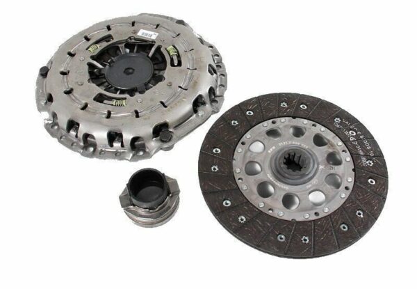 Blusteele Clutch Kit For BMW 320d F30 F31, 420d F32 2.0 litre Dual Mass Flywheel ZAP-211708 - Image 3